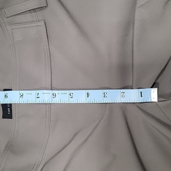 The Limited, Size 4 R, Taupe Wide Leg Trousers.  Excellent Condition. - Picture 11 of 16
